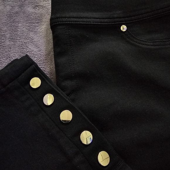Thalia Sodi Women's Black Jeggings Large | Worn only once | Gold Toned buttons - Picture 2 of 8